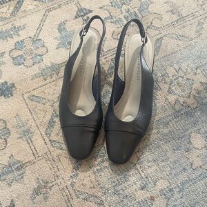 Vintage Naturalizer Elegant Black Slingback Heels